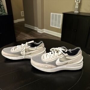 Nike Waffle One Sneakers – Light Gray / Sail - Great Condition - Size 8 🤍